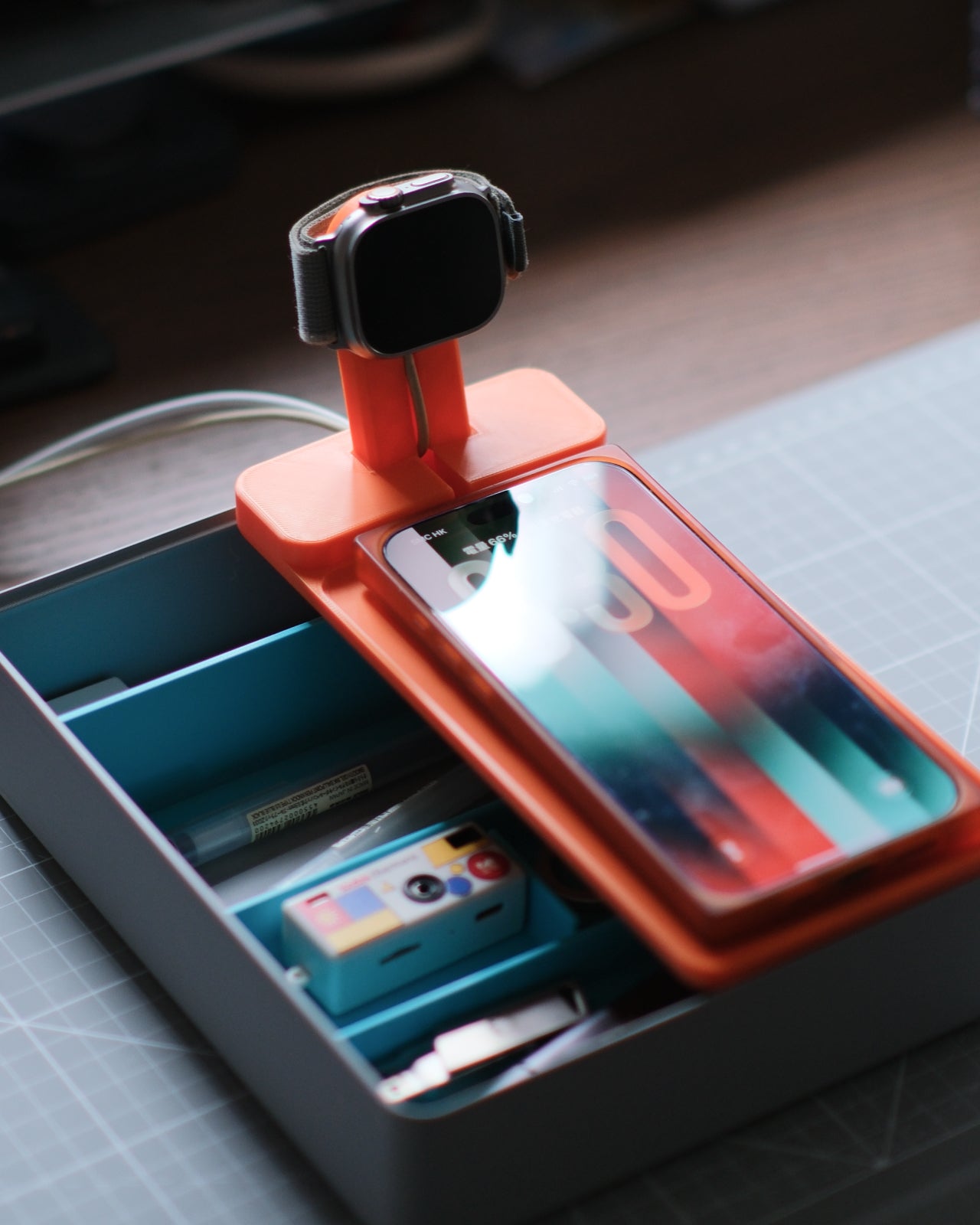 Wireless Charging Desk Organiser